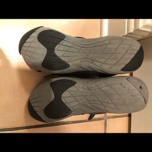 Nfinity Beast Cheer Shoes size 6